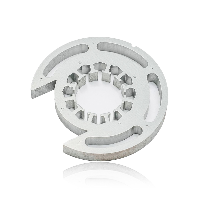 Hvordan påvirker rotorkernen generatorens evne til at arbejde ved forskellige hastigheder eller under varierende belastningsforhold?